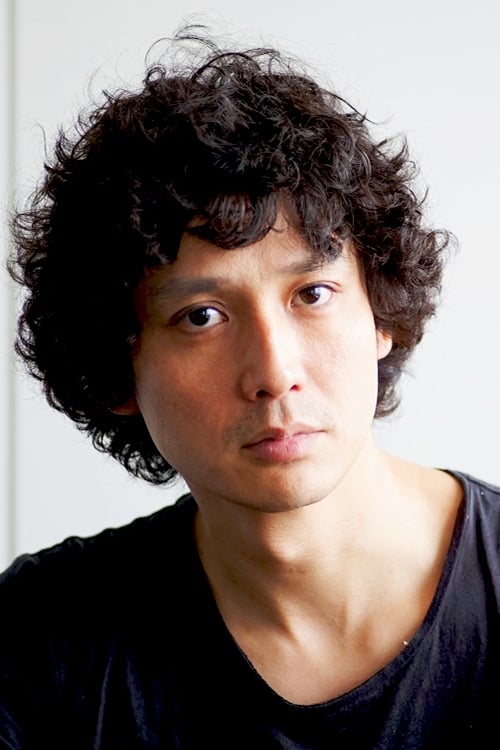 安藤政信头像
