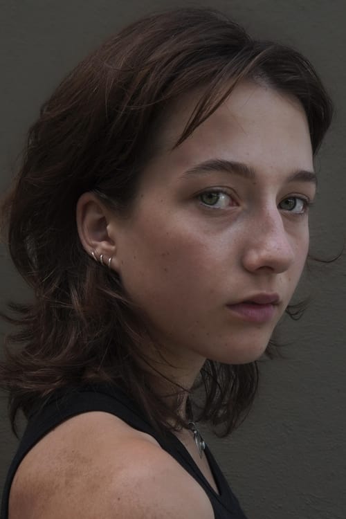 Lily Collias头像