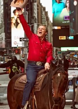 周六夜现场：乔什·布洛林/爱莉安娜·格兰德封面图